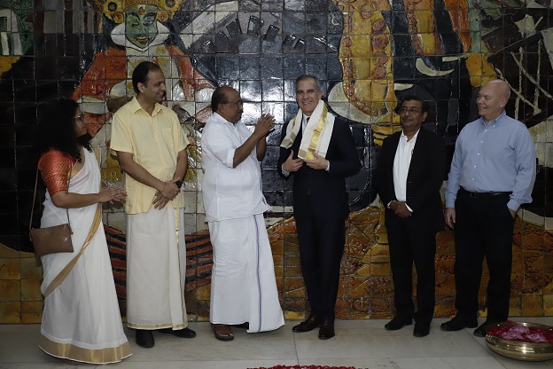 Spl. Representative of Govt. of Kerala Prof. K.V. Thomas honours US Ambassador to India Ambassador Eric Garcetti with a ponnada in Kerala House